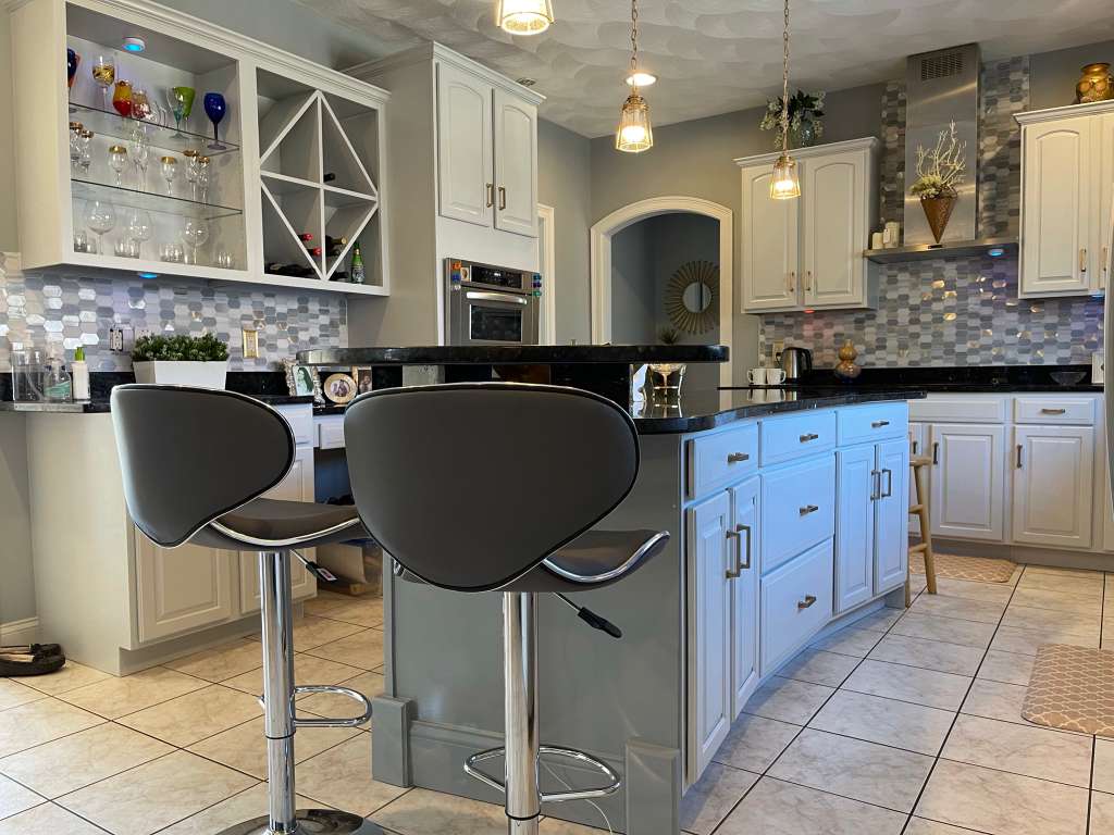 Modern kitchen cabinets